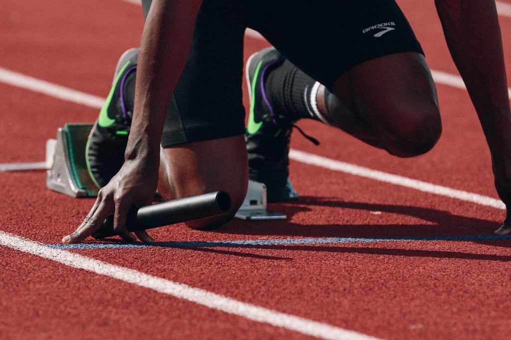 Moderne fitnessapparatuur in een sportcentrum in Zwolle met veel ruimte en professionele begeleiding