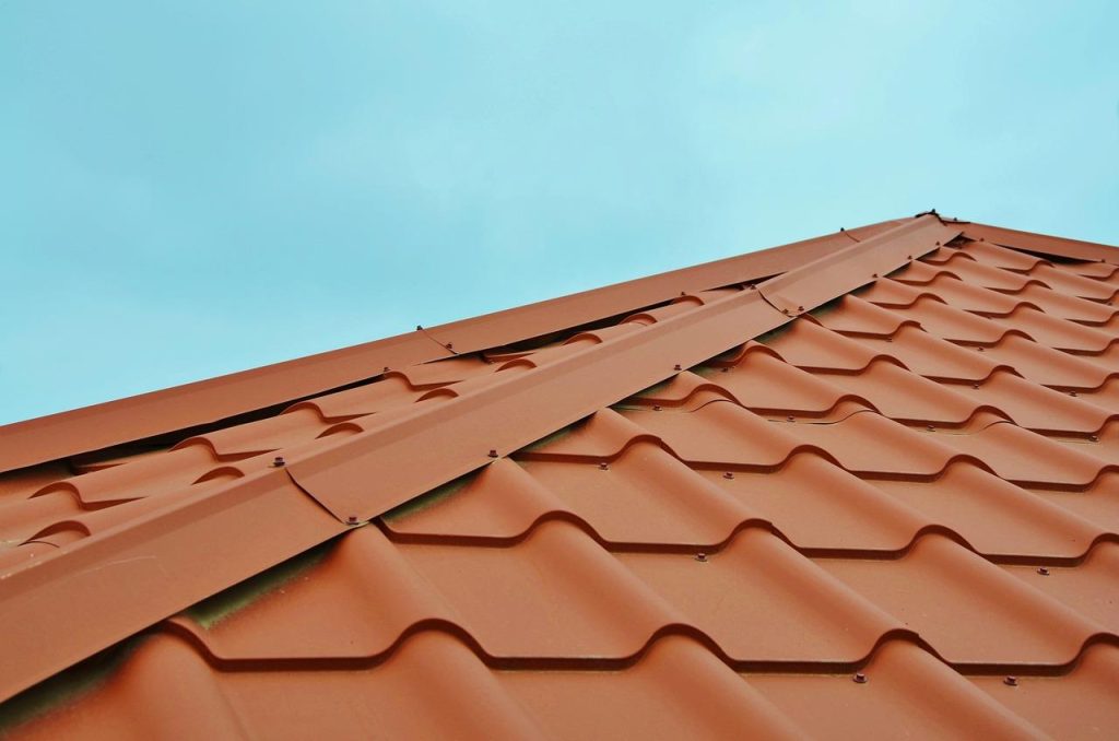Dakbedekking in Wageningen met beschermende materialen tegen wisselvallig weer