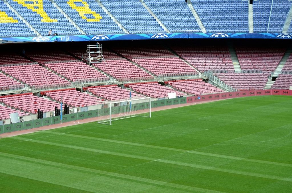 Camp Nou stadion waar voetballiefhebbers voetbaltrips met voetbaltickets beleven in Barcelona