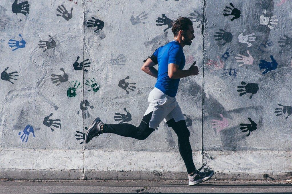 Innovatieve ideeën in sport en beweging met VR-training, fitnesstrackers en moderne trainingsmethoden